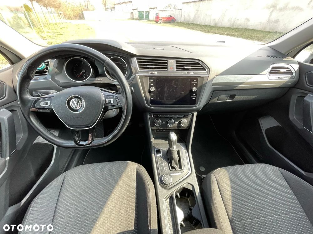 Volkswagen Tiguan Allspace 2.0 TDI 4Mot SCR Comfortline DSG 7os - 32