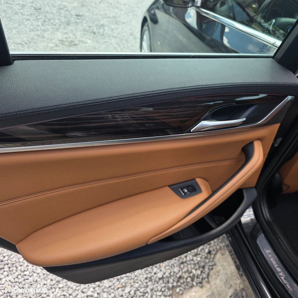 BMW 520 d Line Luxury Auto - 33