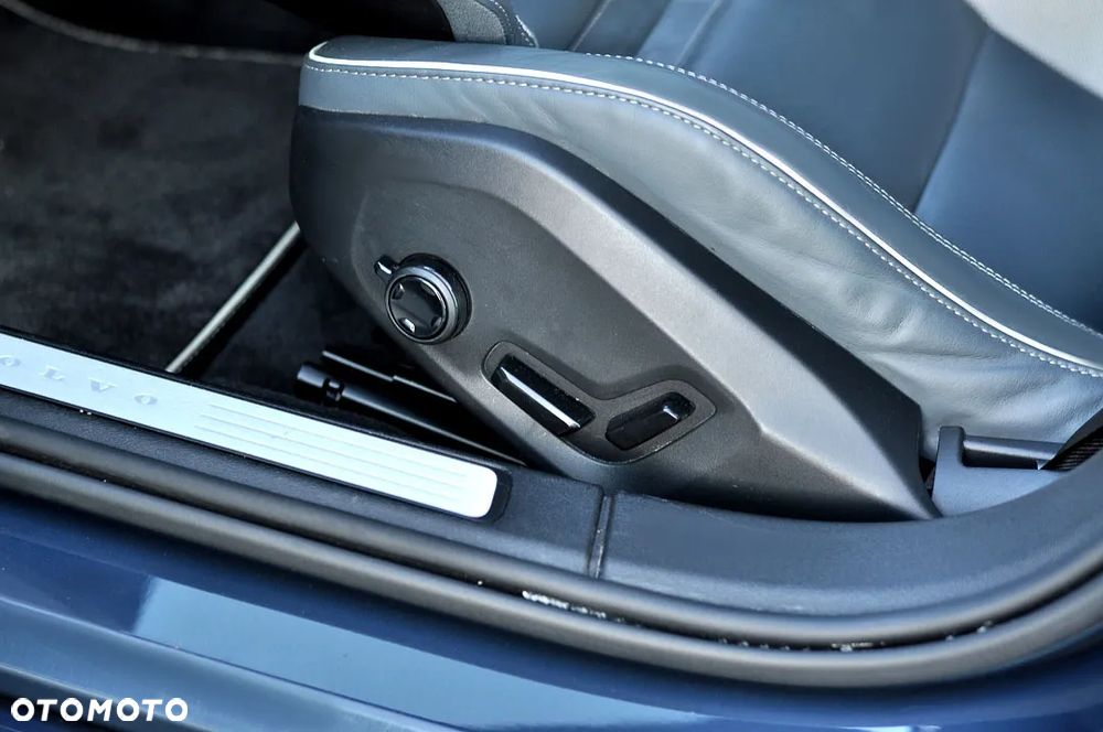 Volvo V60 B4 B Geartronic RDesign - 32