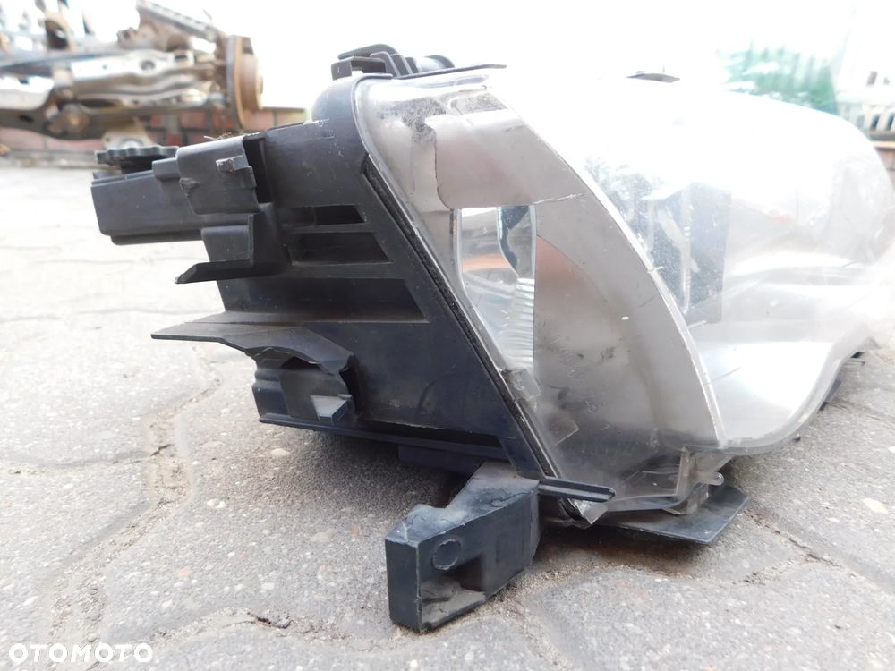 lampa prawa przód   BMW E46 E-46 przed liftingiem AL - 4