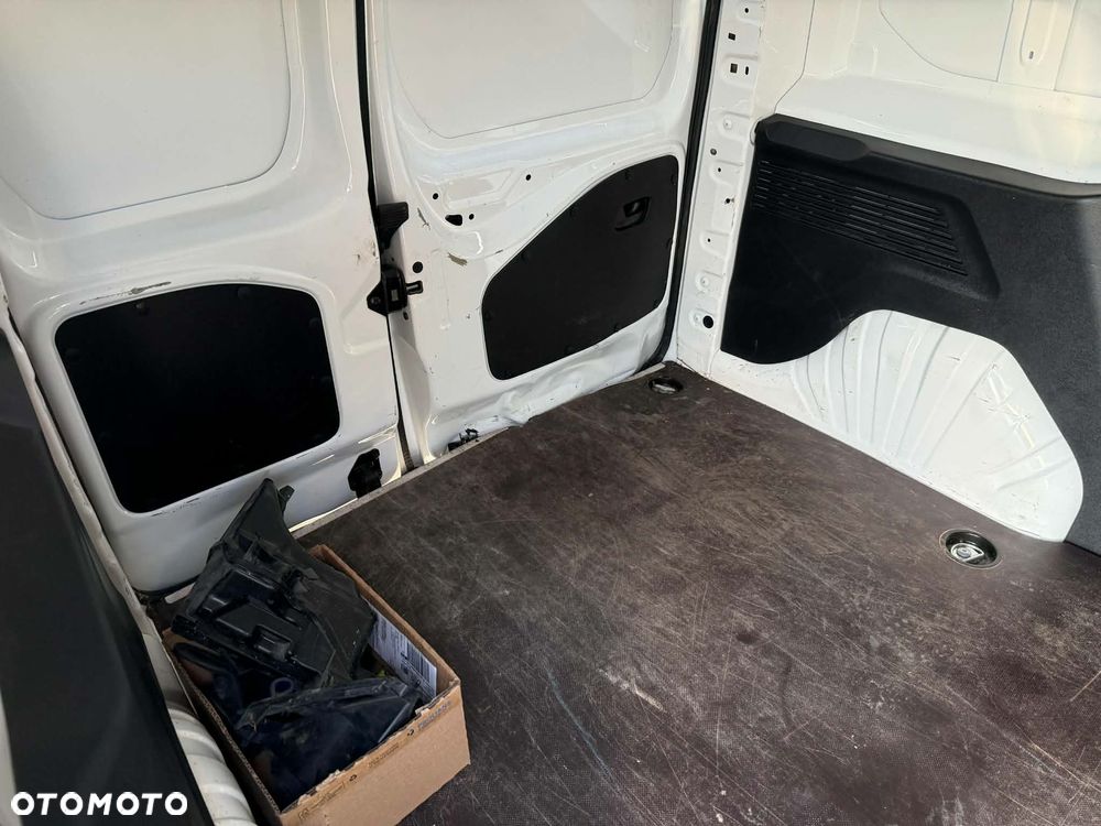 Peugeot Partner - 11