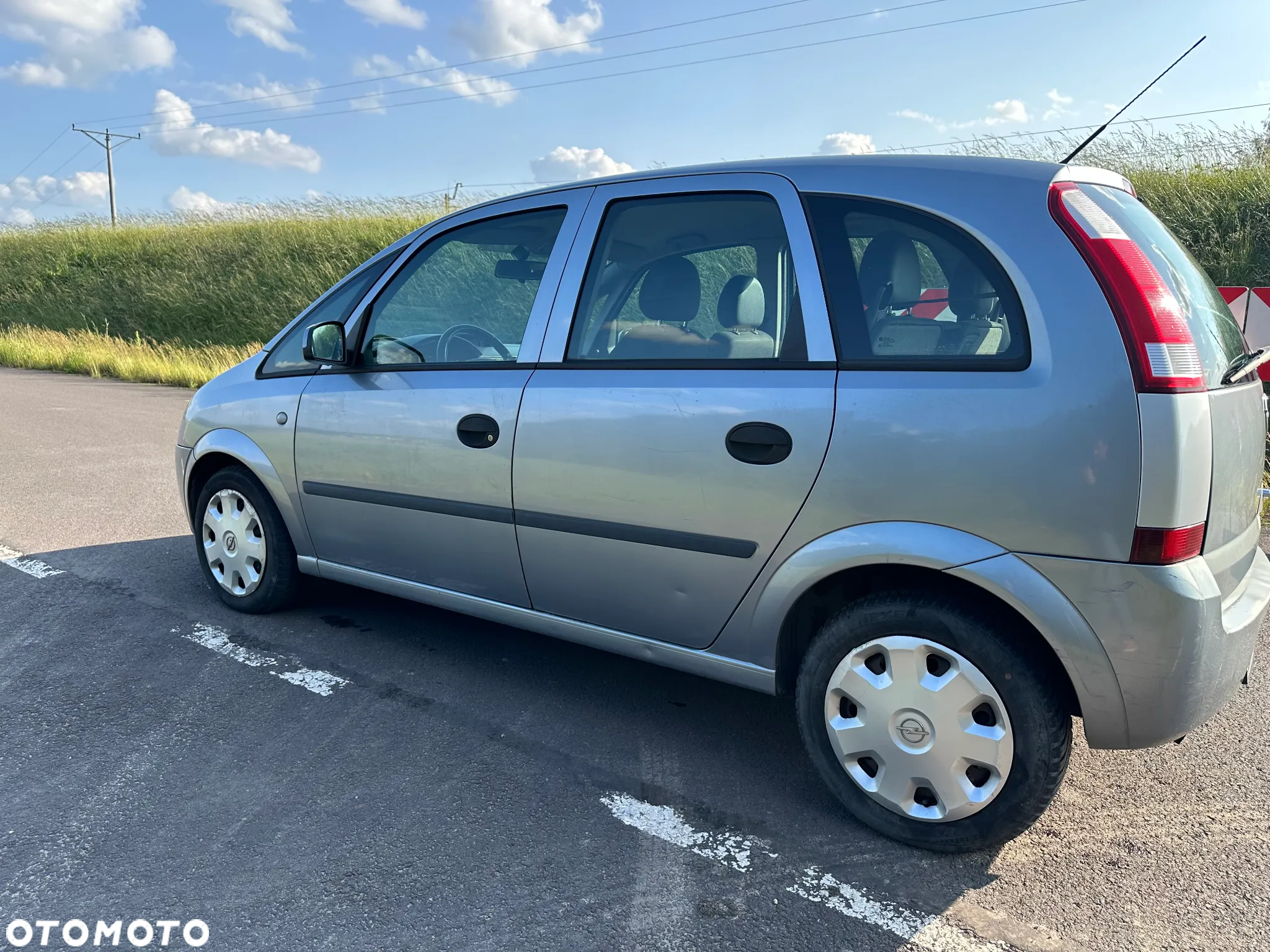 Opel Meriva 1.6 16V (Essentia) - 9