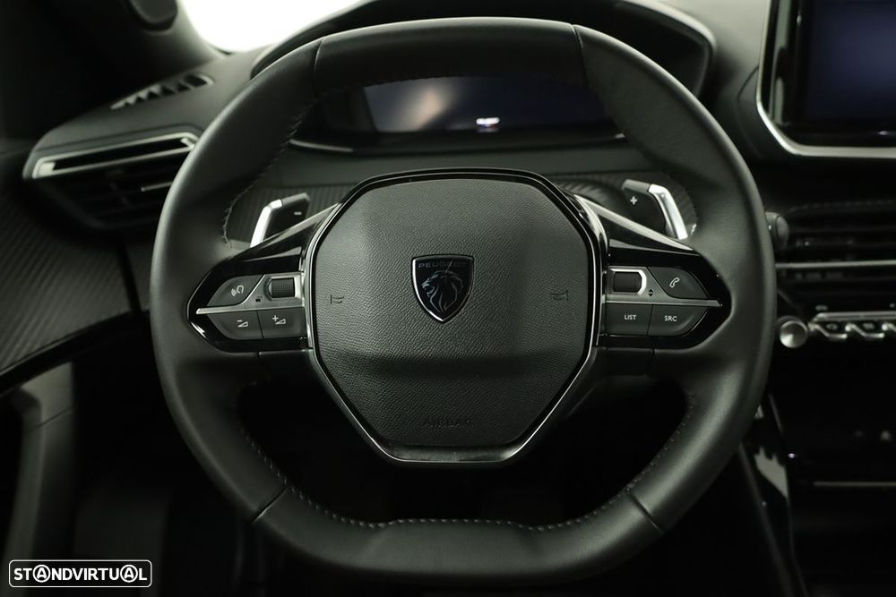 Peugeot 2008 1.2 PureTech Allure EAT8 - 14