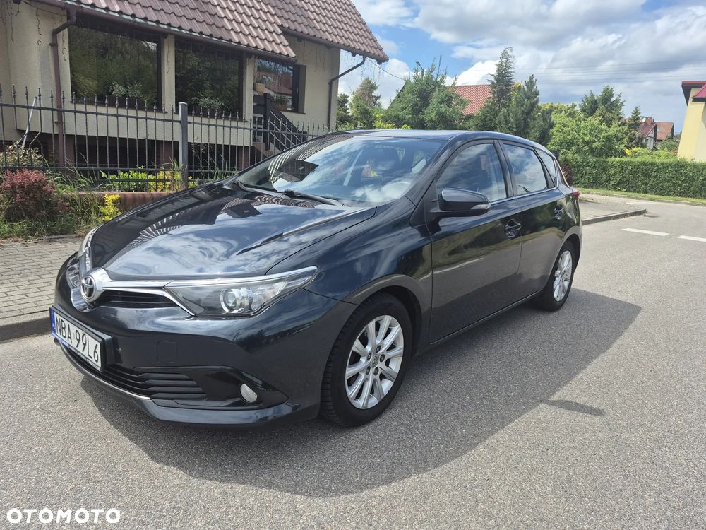 Toyota Auris 1.6 D-4D Comfort - 1