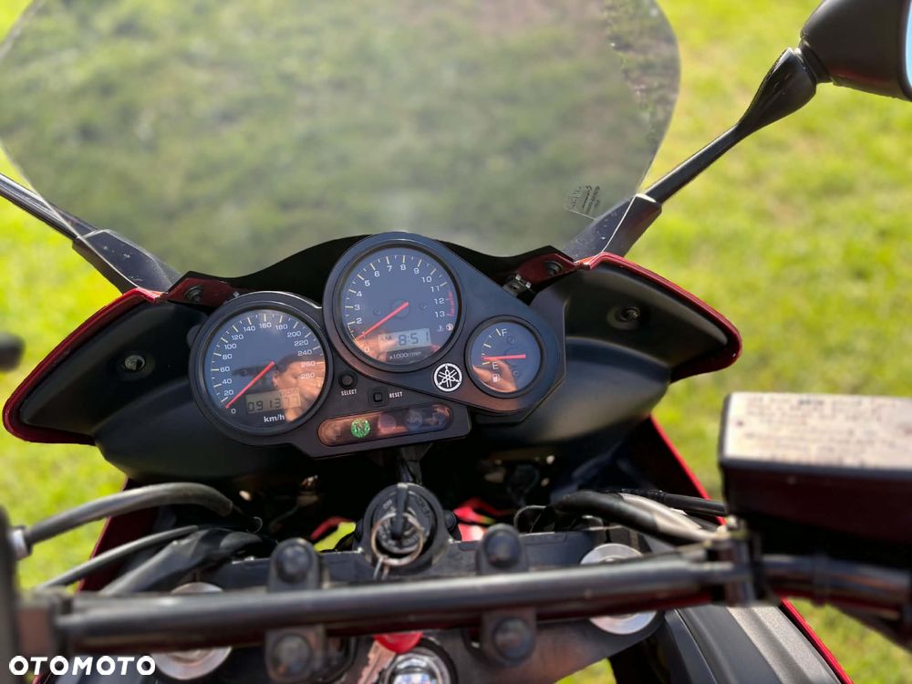 Yamaha FZS - 5