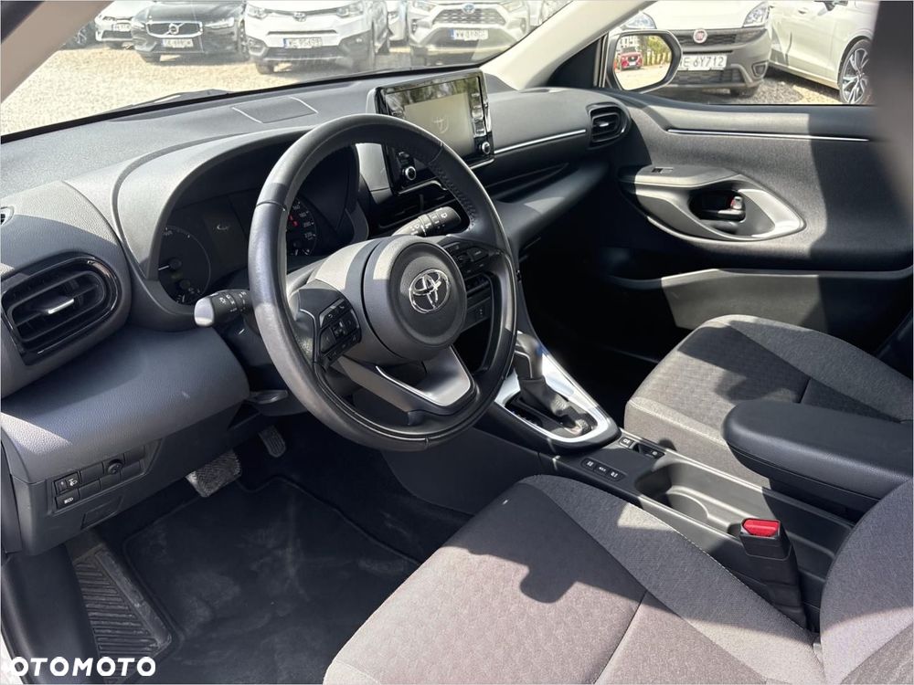 Toyota Yaris 1.5 Comfort CVT - 9