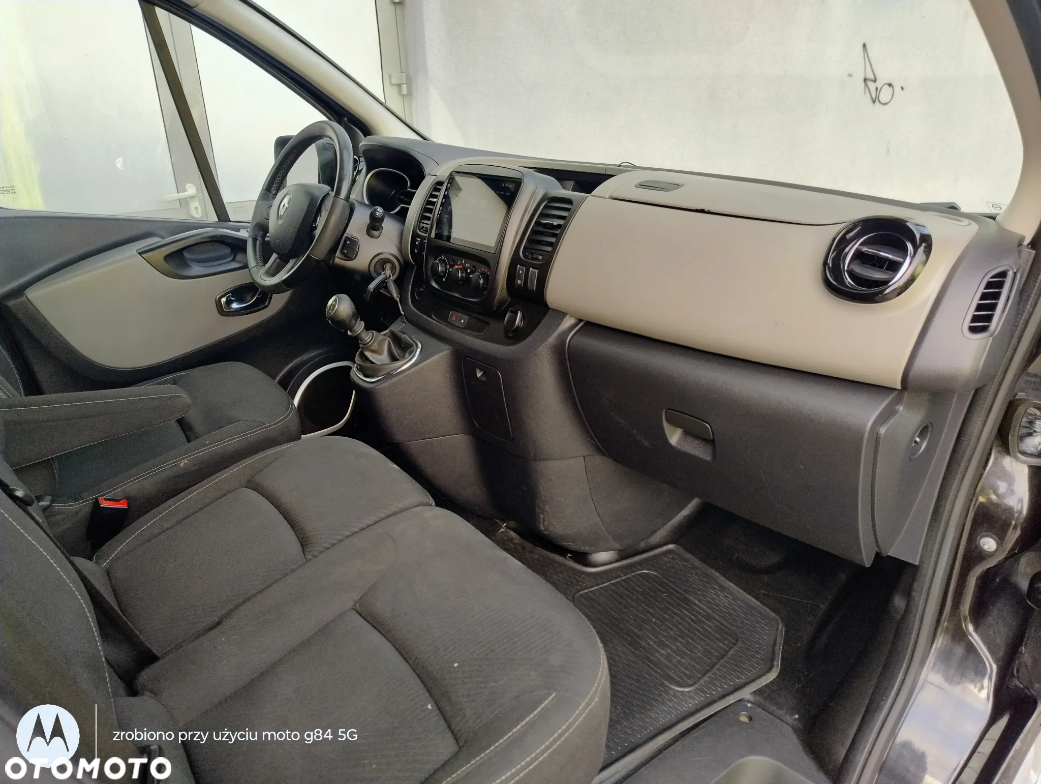 Renault TRAFIC 1.6 DCI (145KM) LONG (L2H1) STAN IDEALNY FULL OPCJA KLIMA NAWIGACJA TEMPOMAT WEBASTO 100% BEZWYPADKOWY NIE MA RDZY ! ! ! - 10