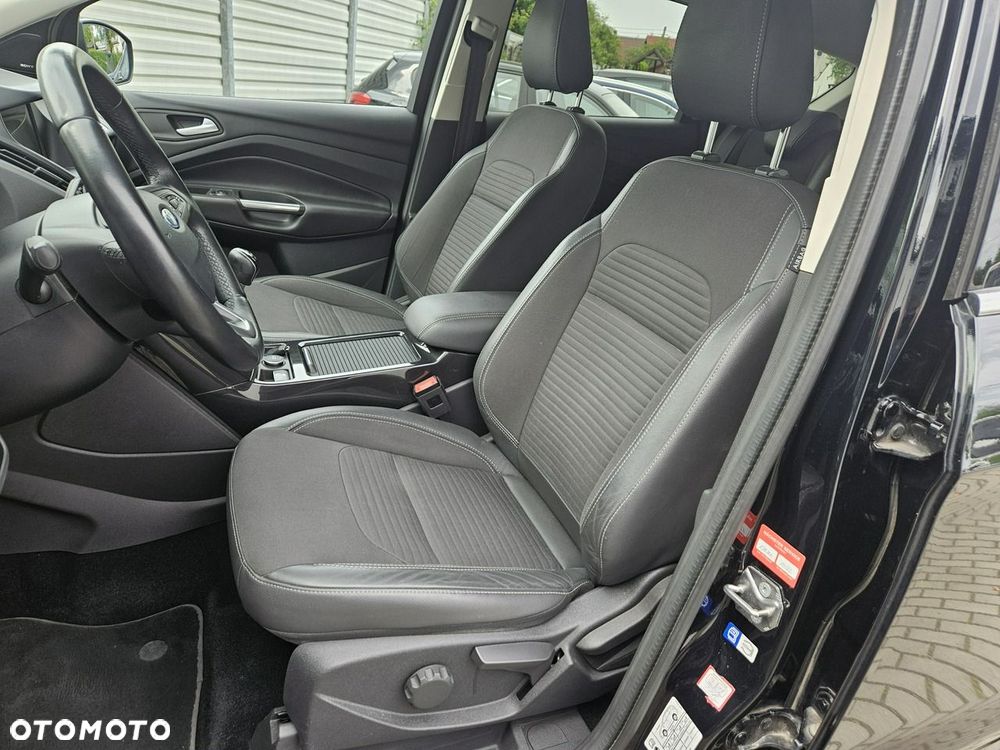 Ford Kuga 2.0 TDCi AWD Titanium - 23