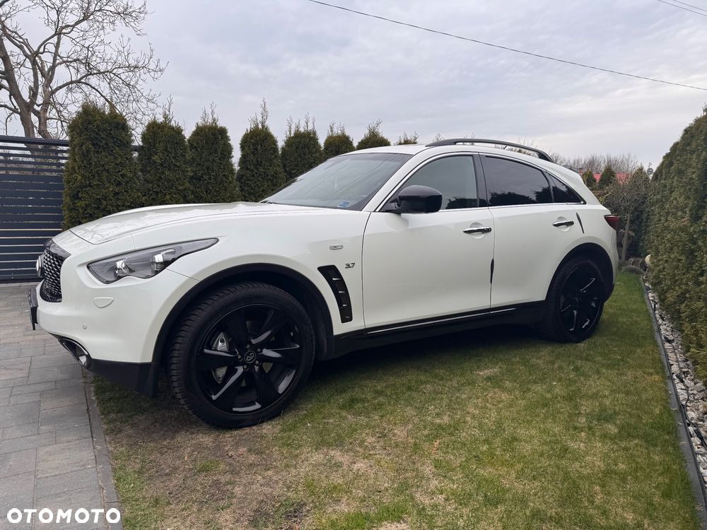 Infiniti QX70 3.7 S Premium - 2