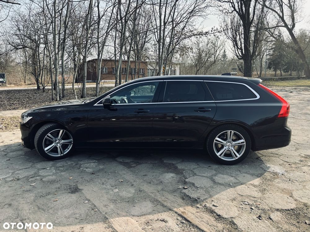 Volvo V90 D4 SCR AWD Momentum Pro - 4