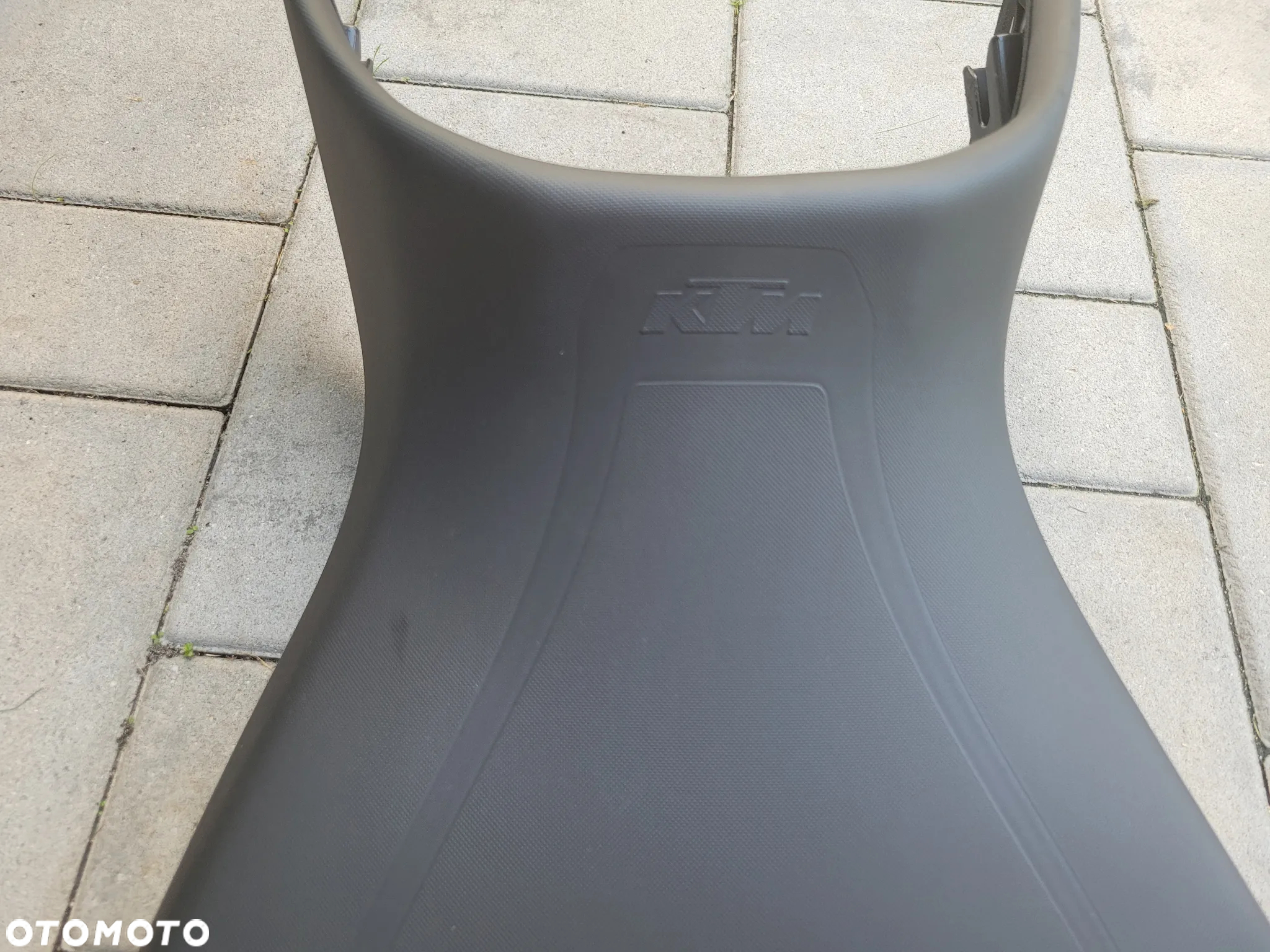 Siedzenie kierowcy, fotel, kanapa przód KTM 1290 Super Duke GT - 3