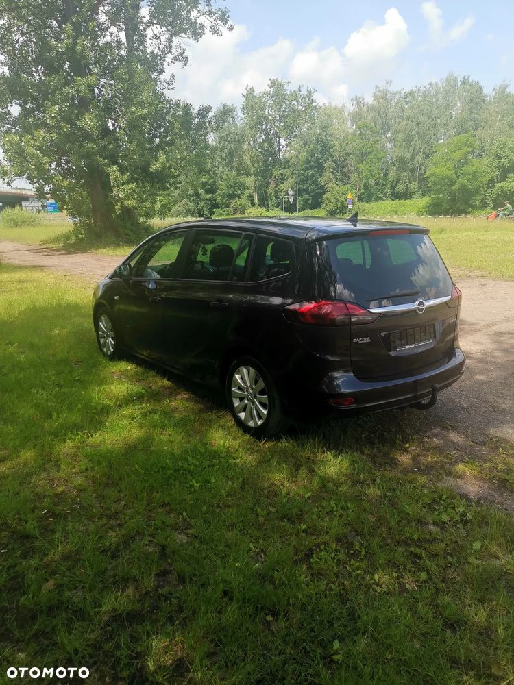 Opel Zafira - 25