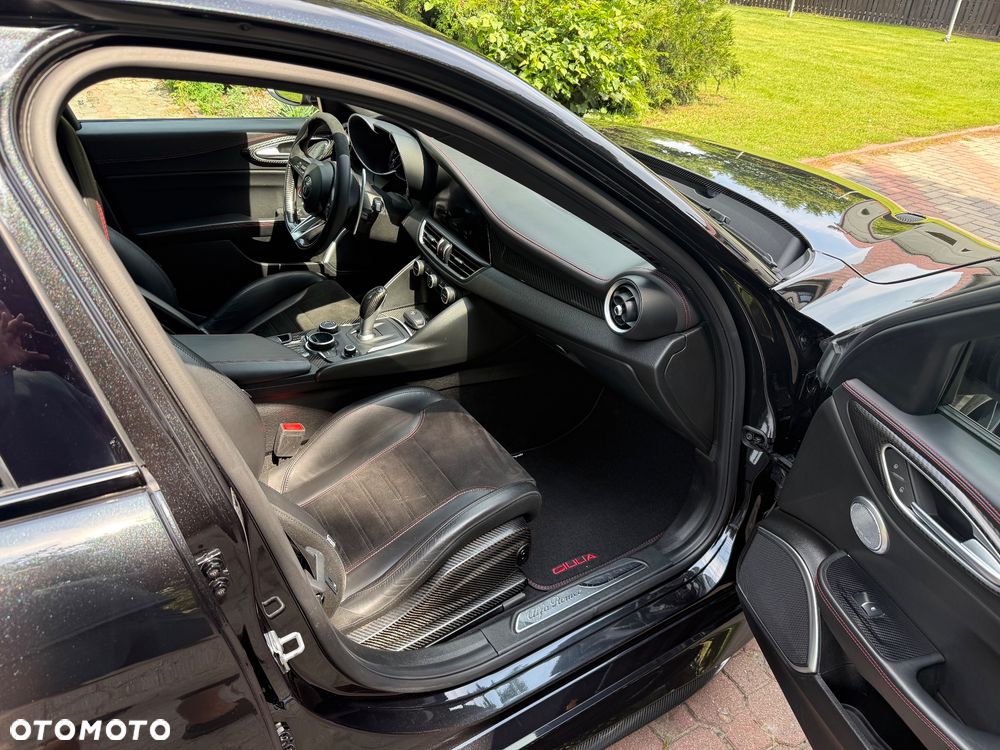 Alfa Romeo Giulia 2.9 Bi Turbo V6 Quadrifoglio - 8