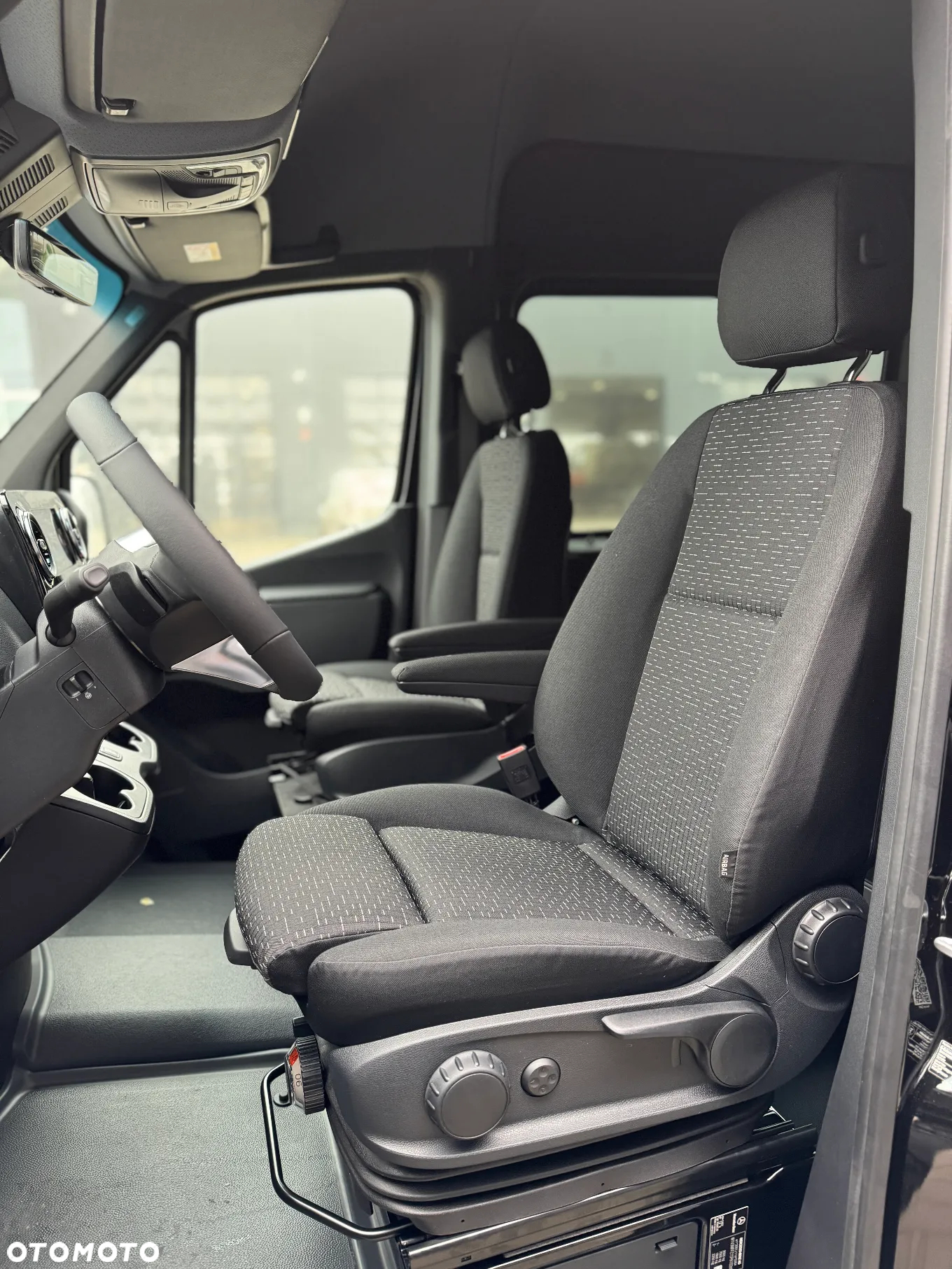 Mercedes-Benz Sprinter 319CDI Tourer - 9