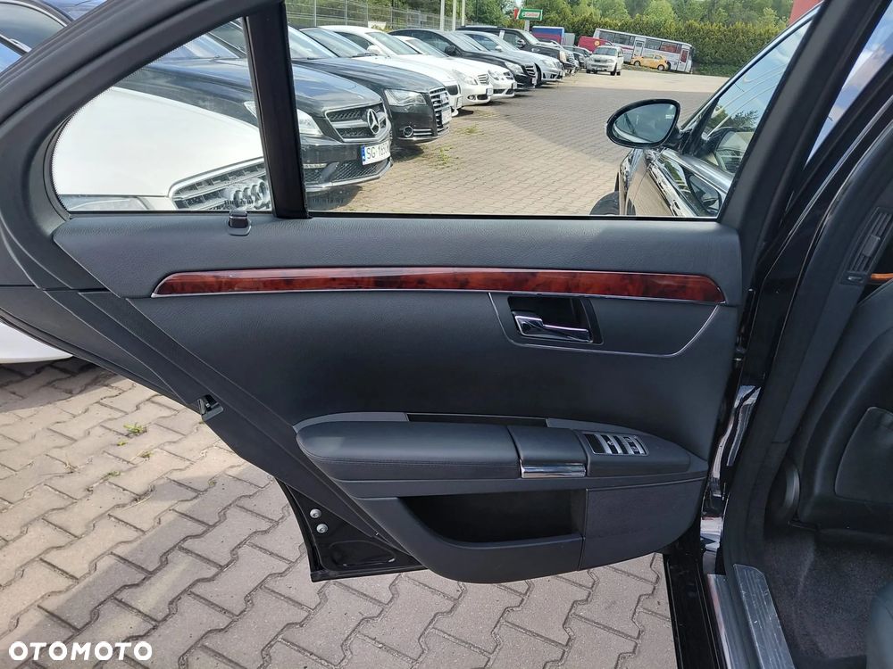 Mercedes-Benz Klasa S 500 4-Matic - 19