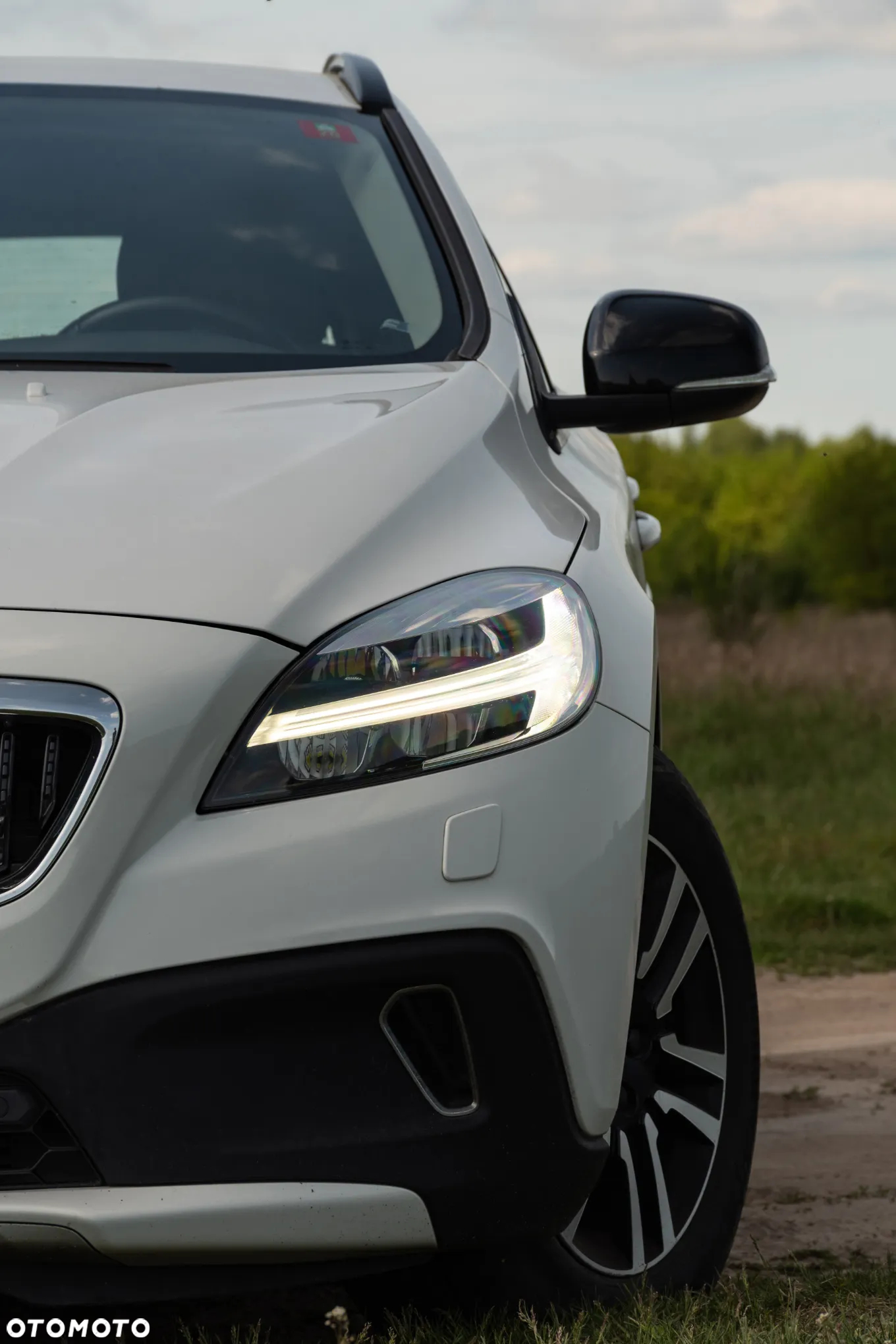 Volvo V40 T3 Drive-E Momentum - 12