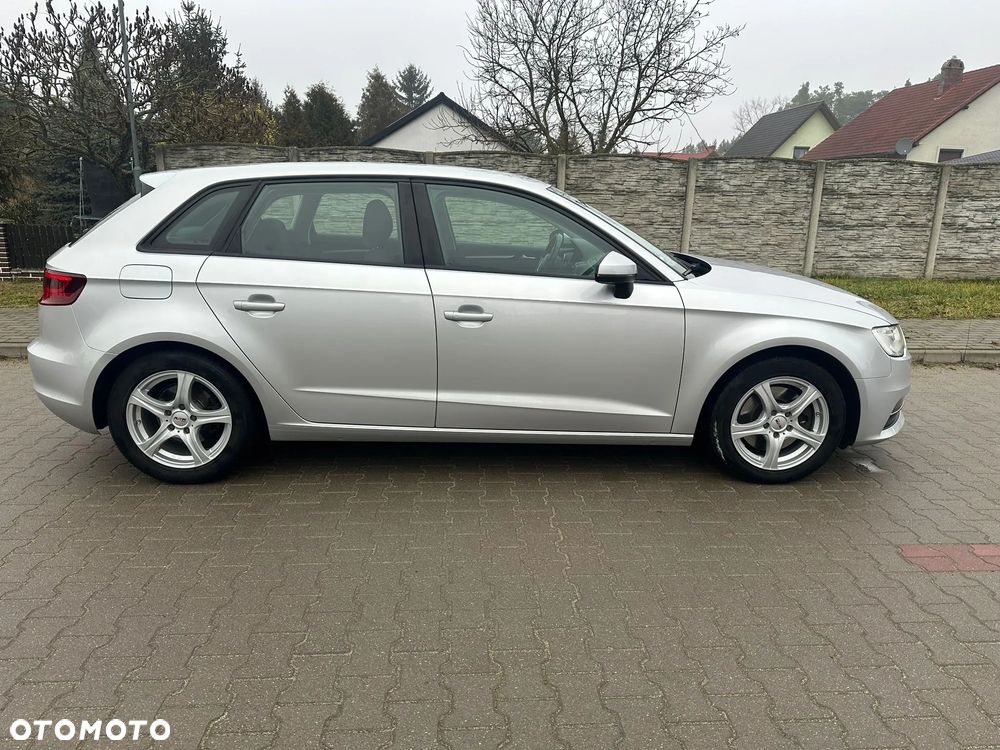 Audi A3 Sportback 1.8 TFSI Ambiente S tronic - 7