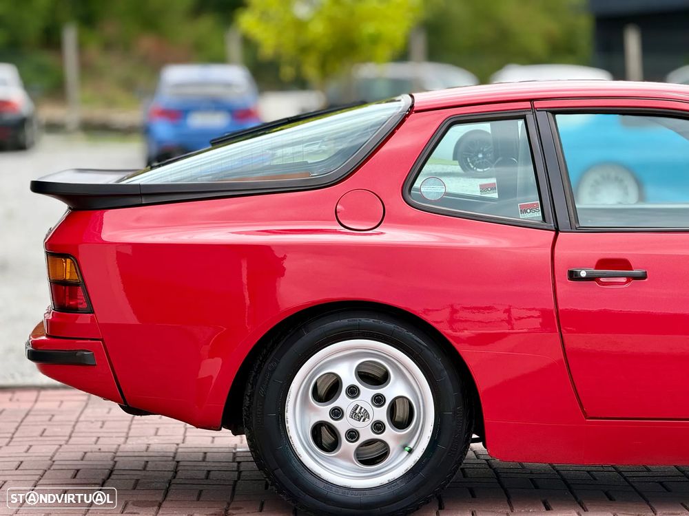Porsche 944 - 12