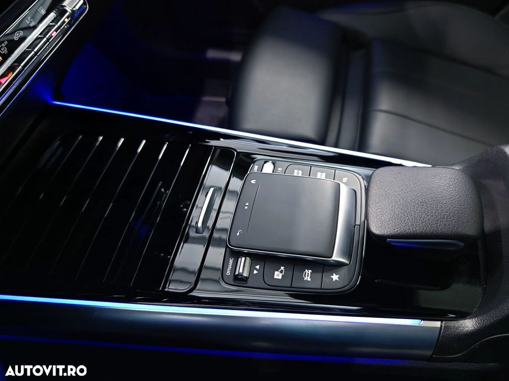 Mercedes-Benz GLA 250 e 8G-DCT - 17