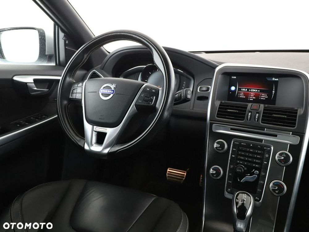 Volvo XC 60 D4 Momentum - 17
