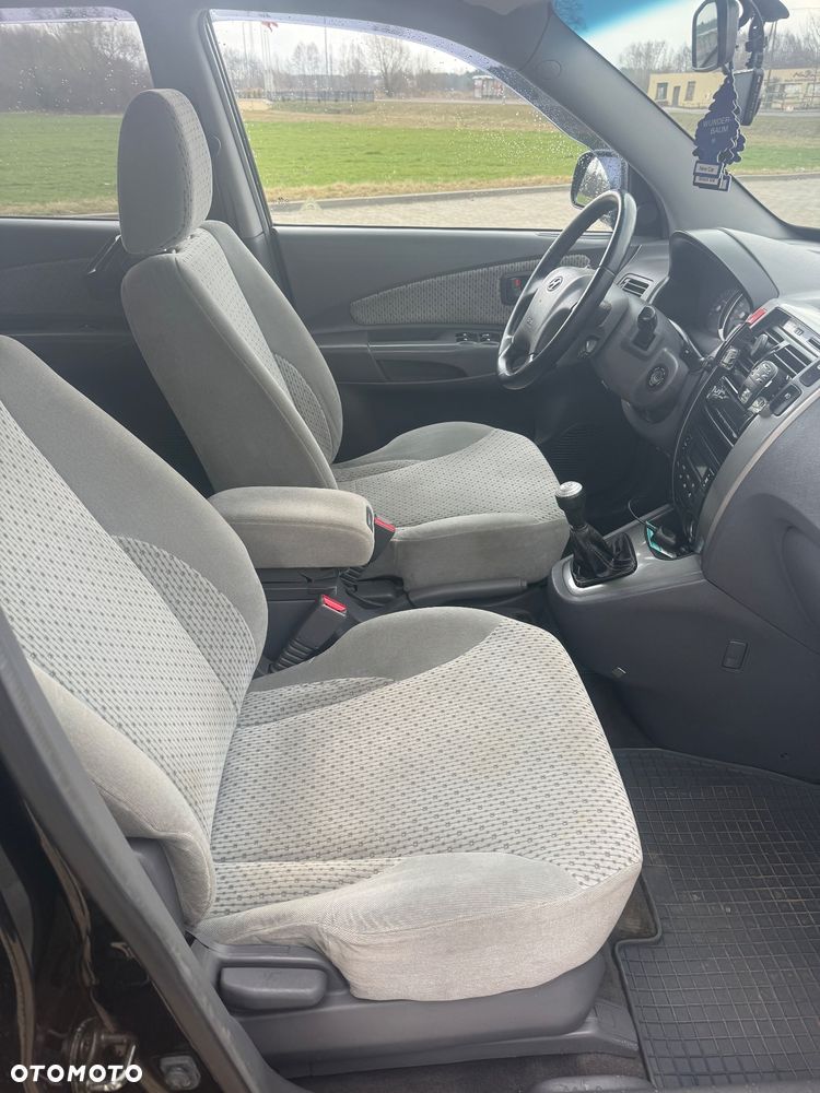 Hyundai Tucson 2.0 Active / Style - 19