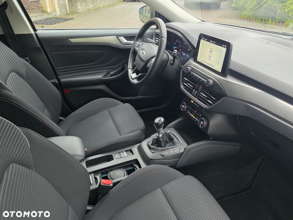 Ford Focus - 31