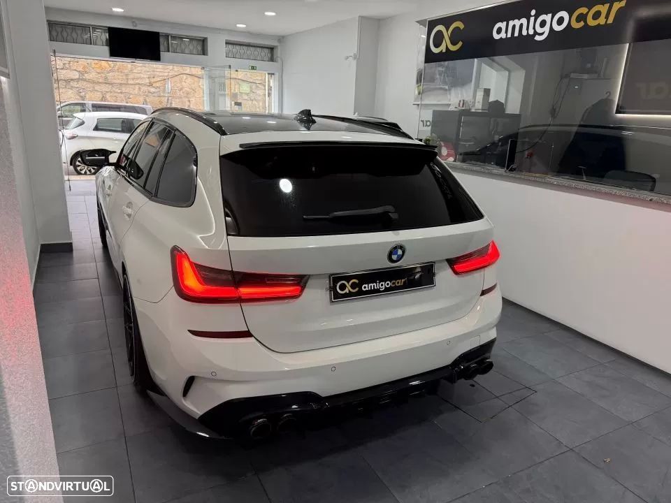 BMW 320 d Touring Pack Desportivo M Pro Auto - 4