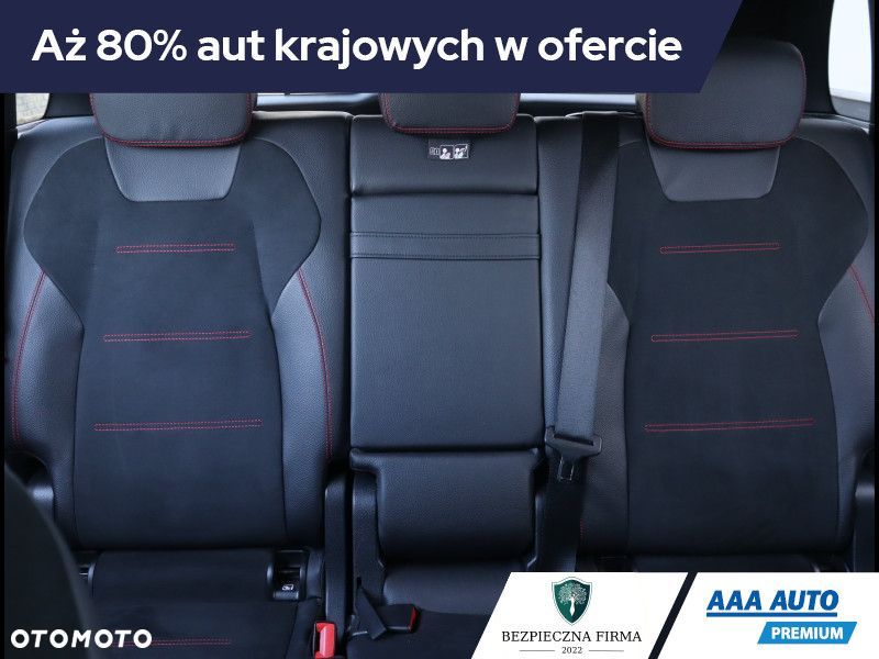 Mercedes-Benz GLB - 11