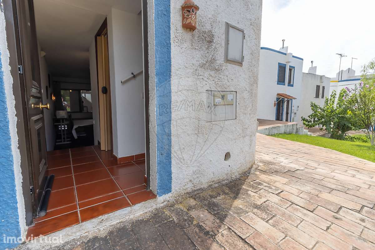 Moradia T1 para venda - Grande imagem: 2/25