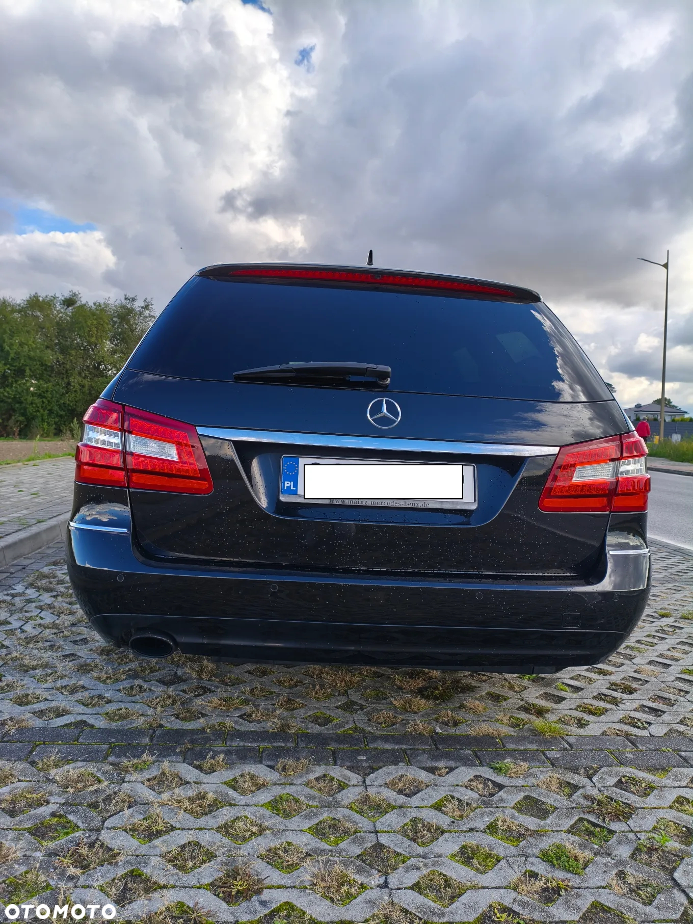 Mercedes-Benz Klasa E 200 T CGI BlueEFFICIENCY Avantgarde - 6