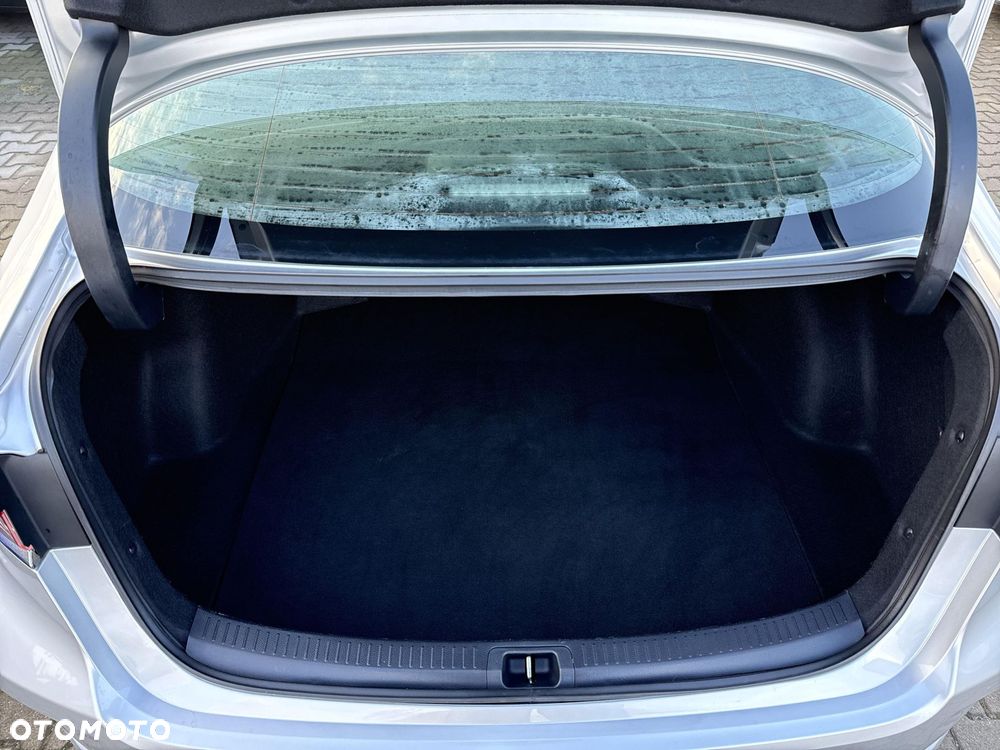 Toyota Corolla 1.8 Hybrid Comfort - 25