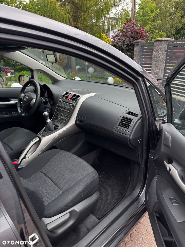 Toyota Auris 1.4 VVT-i Terra - 6