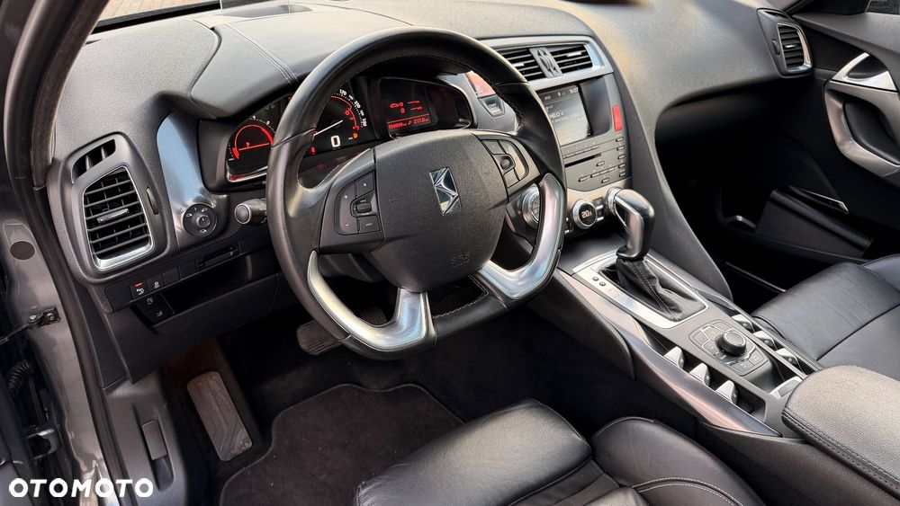 Citroën DS5 HDi 165 SportChic - 12