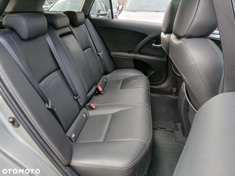 Toyota Avensis 1.8 Prestige - 23