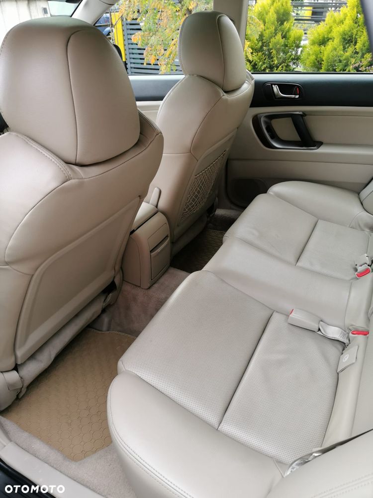 Subaru Legacy - 7