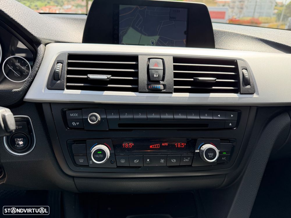 BMW 320 d Auto Line Luxury - 22