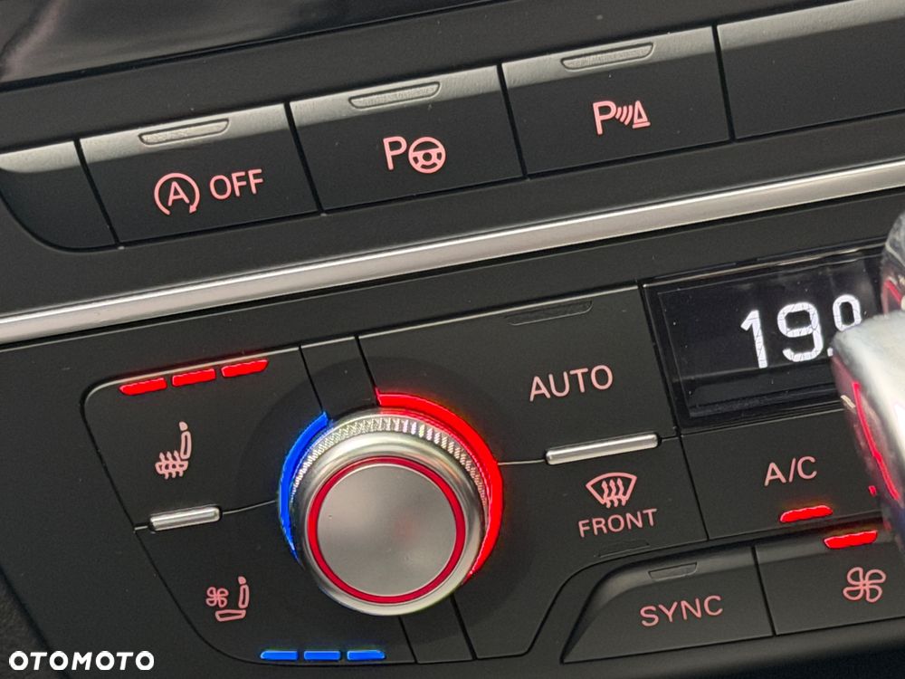Audi A6 Avant 2.0 TDI Ultra DPF S tronic - 12
