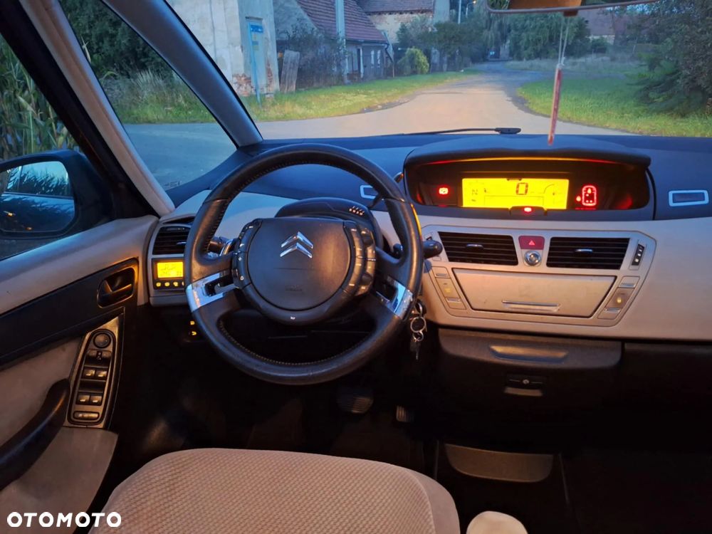 Citroën C4 Picasso 2.0i Exclusive MCP - 16
