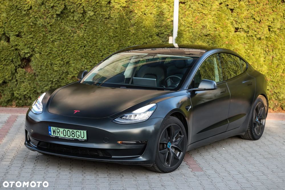 Tesla Model 3 - 7