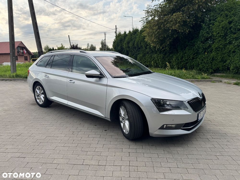 Skoda Superb 2.0 TDI Style DSG - 8