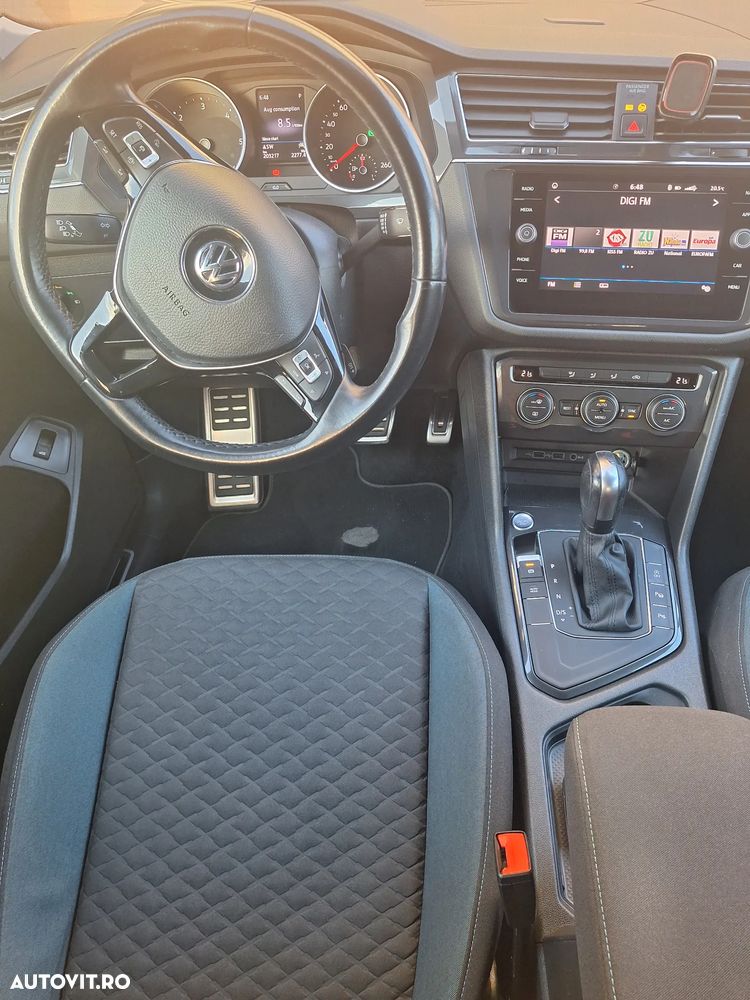 Volkswagen Tiguan - 11
