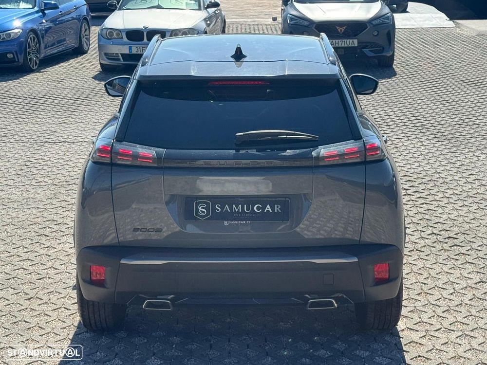 Peugeot 2008 1.2 PureTech Allure EAT8 - 9