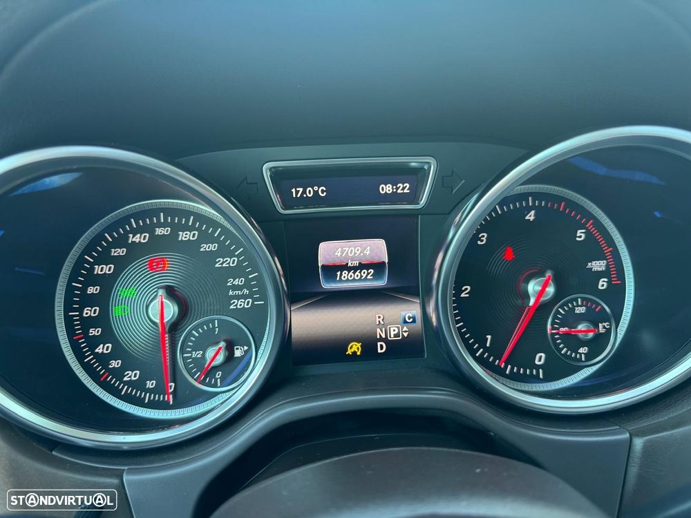 Mercedes-Benz GLS 350 d 4-Matic - 9