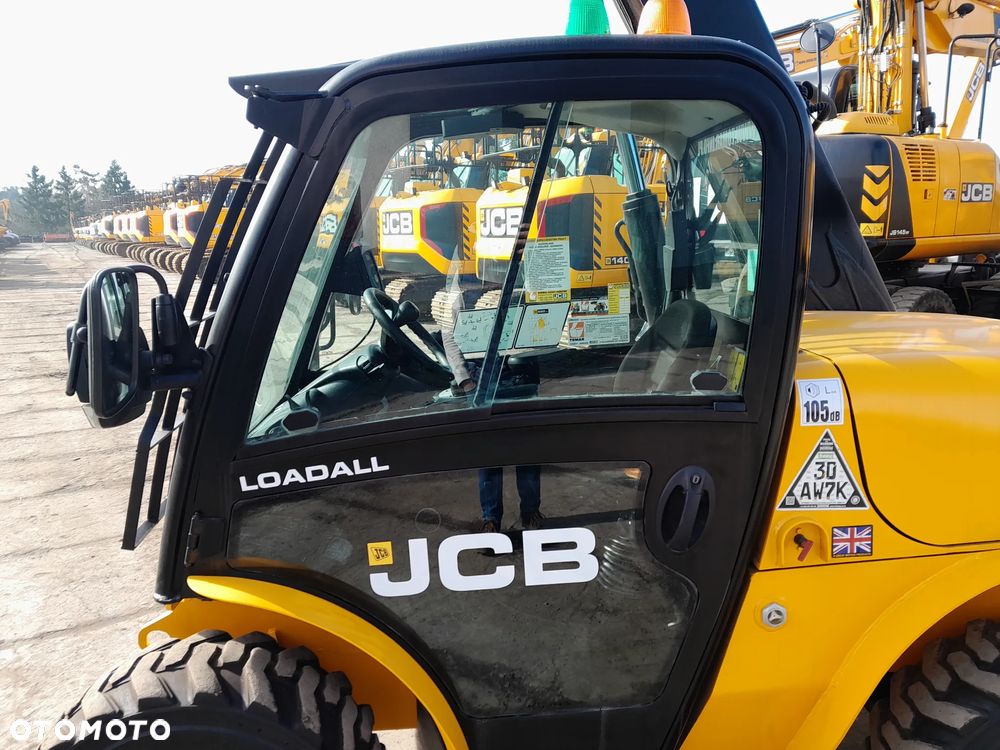 JCB 520-40 - 12