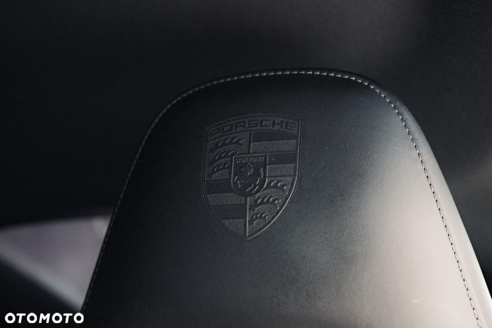 Porsche 718 Cayman - 32