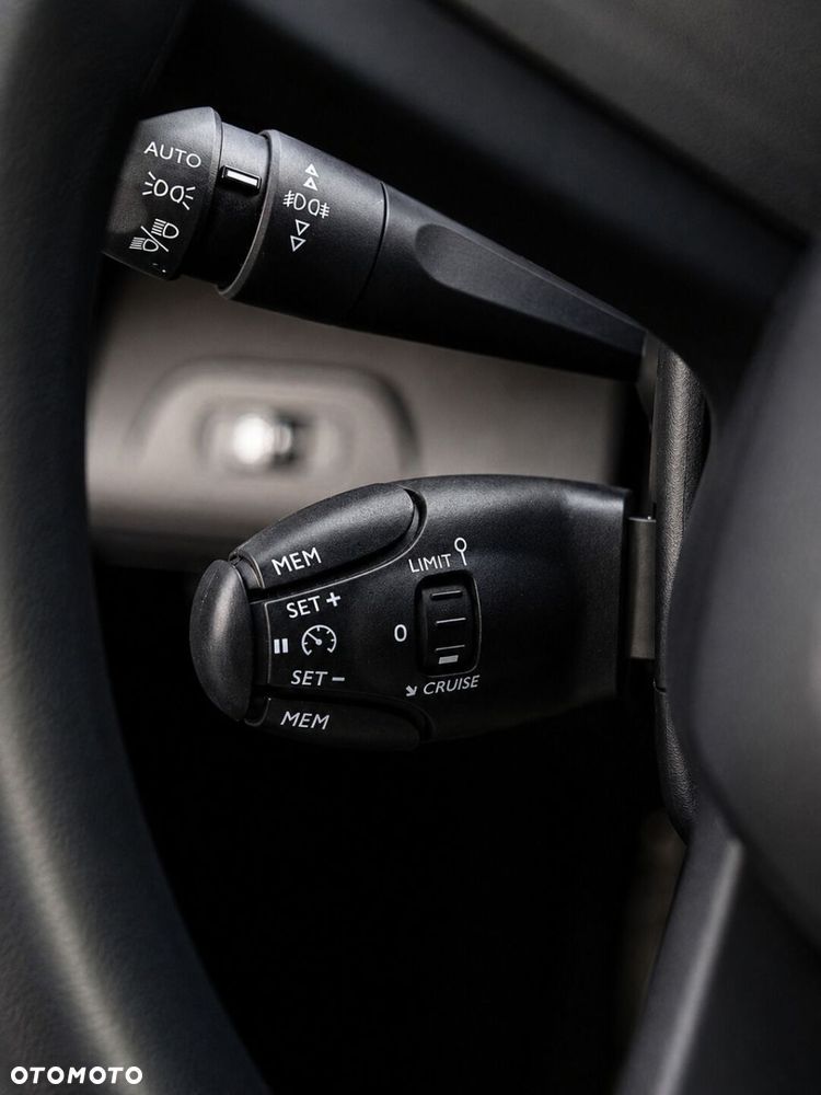 Toyota Proace City Verso Long 1.5 D-4D Business - 14