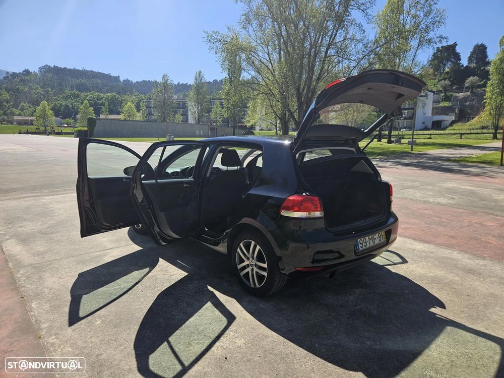 VW Golf 1.6 TDi Confortline - 10