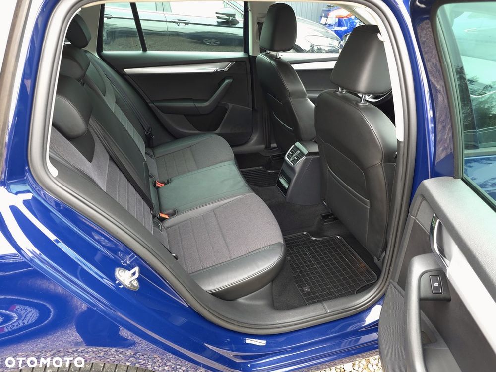 Skoda Octavia 2.0 TDI Elegance - 9