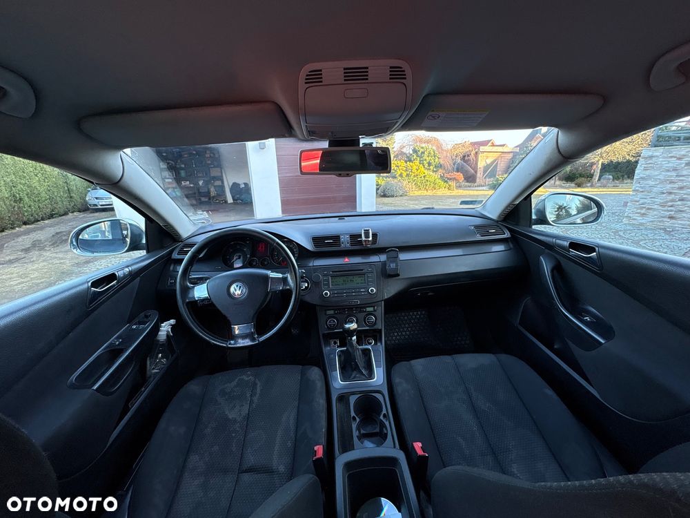 Volkswagen Passat 1.9 TDI DPF Trendline - 12