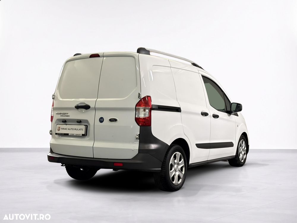 Ford Courier - 6